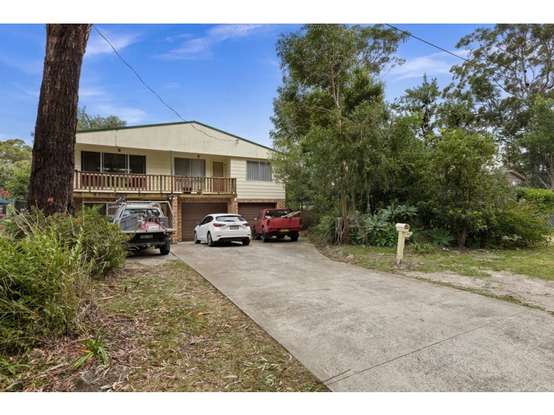 162 Tallyan Point Road, Basin View NSW 2540
