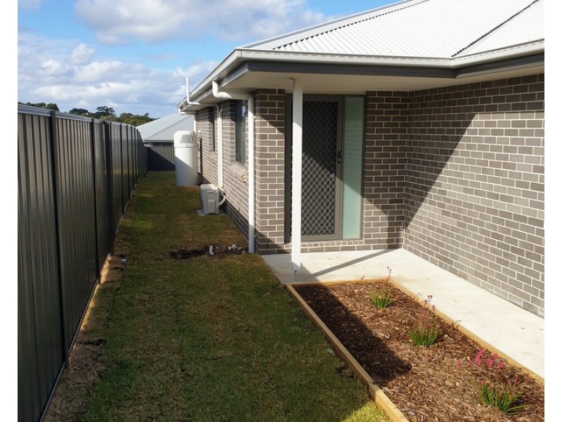 19a Bexhill Avenue, Sussex Inlet NSW 2540