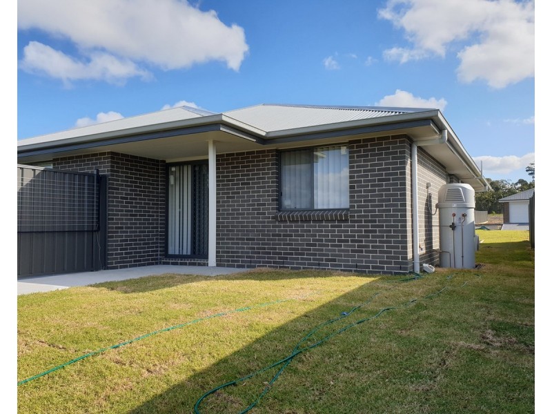 19a Bexhill Avenue, Sussex Inlet NSW 2540