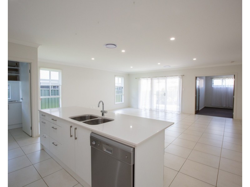 30 Trawler Street, Vincentia NSW 2540