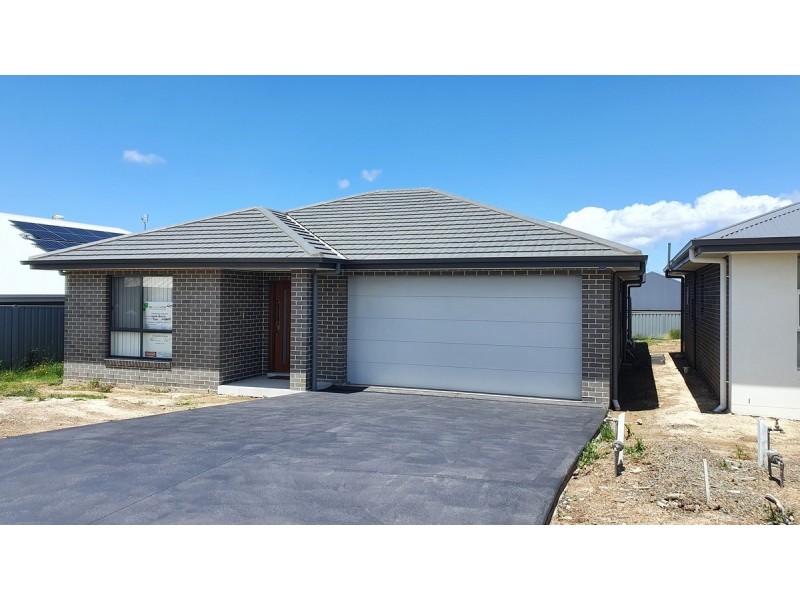 9 Gracilis Rise, South Nowra NSW 2541