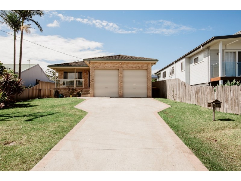 31 Basin View Parade, Basin View NSW 2540
