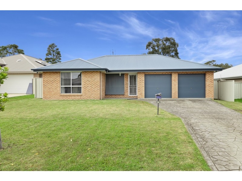 11 Denbigh Place, South Nowra NSW 2541