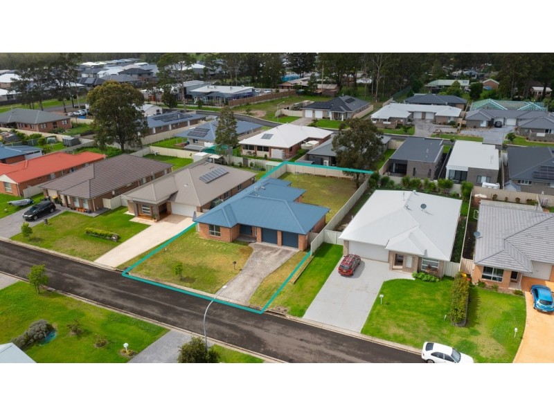 11 Denbigh Place, South Nowra NSW 2541