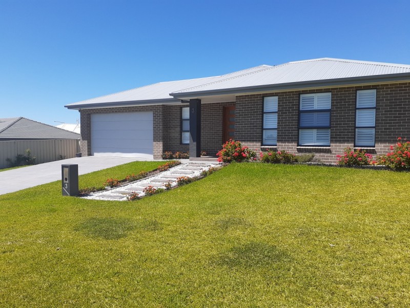 3 Brassia Rise, South Nowra NSW 2541