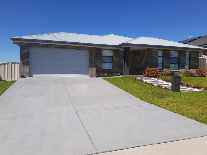 3 Brassia Rise, South Nowra NSW 2541