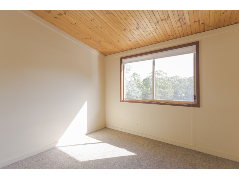 33 Winn Avenue, Basin View NSW 2540