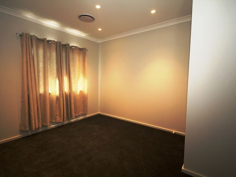 77 Summercloud Crescent, Vincentia NSW 2540
