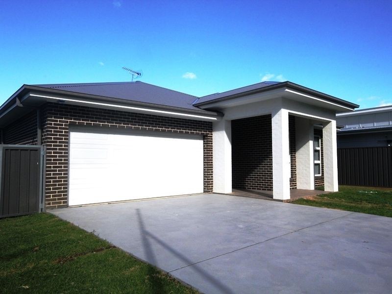 77 Summercloud Crescent, Vincentia NSW 2540