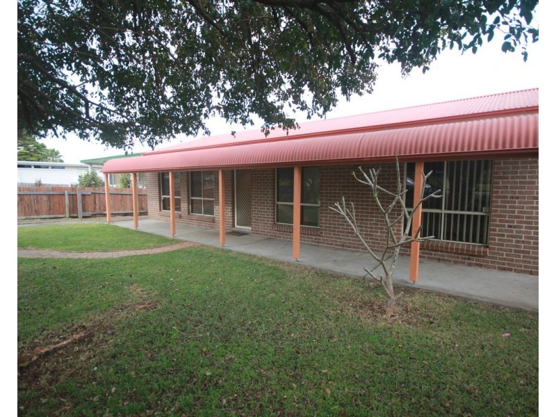 16 Crest Avenue, North Nowra NSW 2541