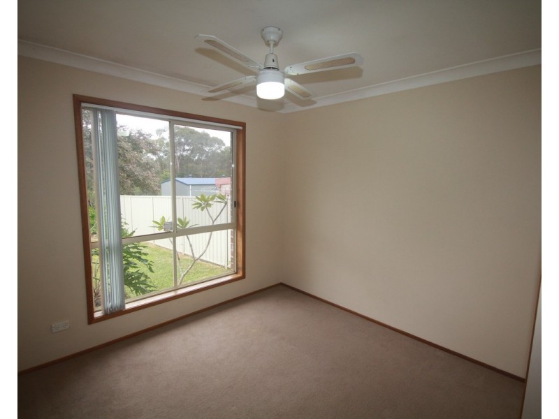 16 Crest Avenue, North Nowra NSW 2541