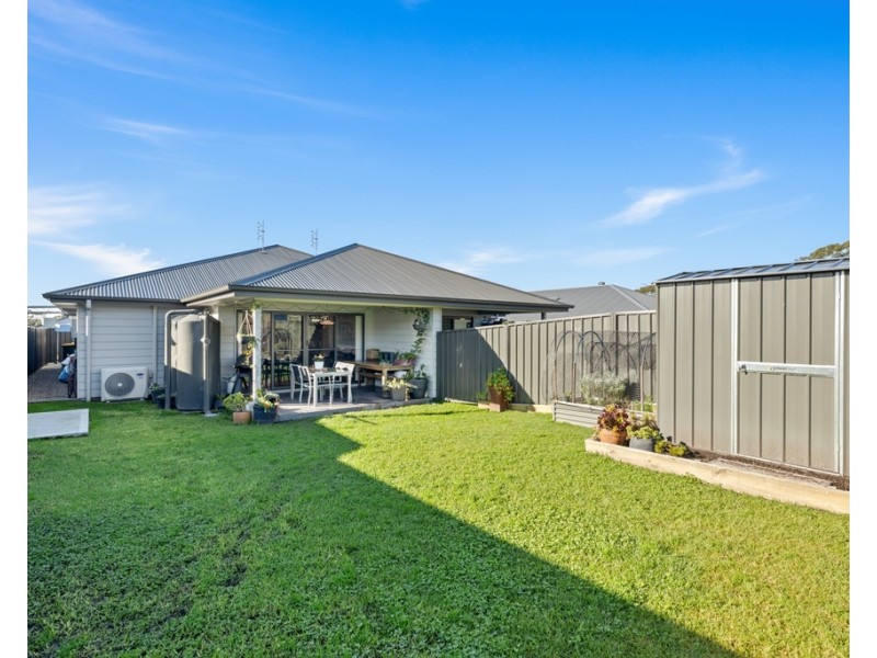 28a BEXHILL AVENUE, Sussex Inlet NSW 2540