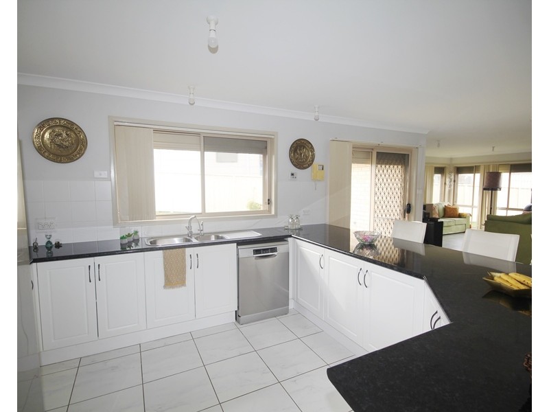 24 FLAMINGO AVENUE, Sanctuary Point NSW 2540