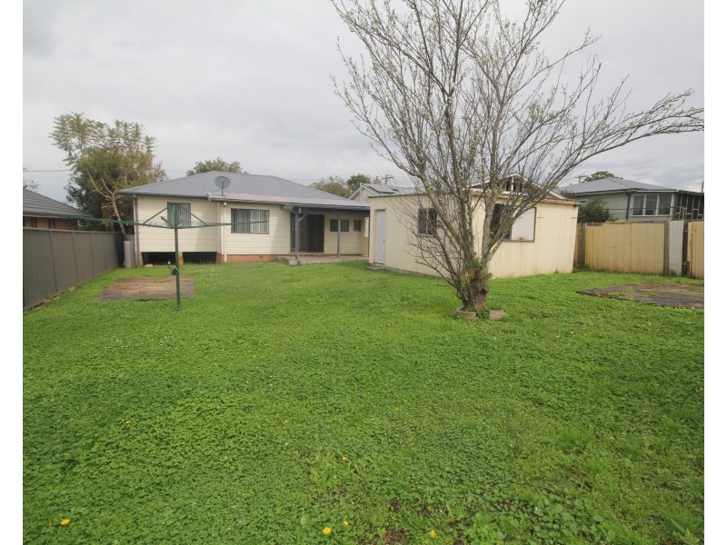 3 Mulgen Crescent, Bomaderry NSW 2541