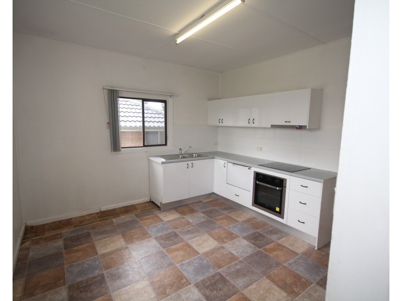 3 Mulgen Crescent, Bomaderry NSW 2541