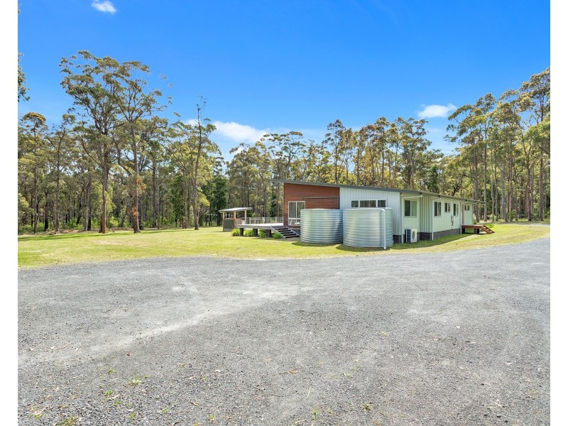 27 Tom Davis Road, Tomerong NSW 2540