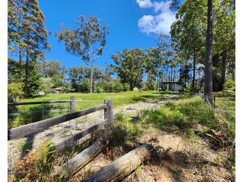 11 Bowen Street, Tomerong NSW 2540