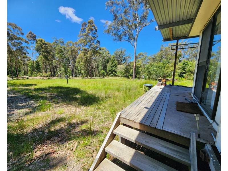 11 Bowen Street, Tomerong NSW 2540