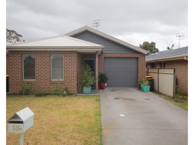 13b Tahnee Street, Sanctuary Point NSW 2540