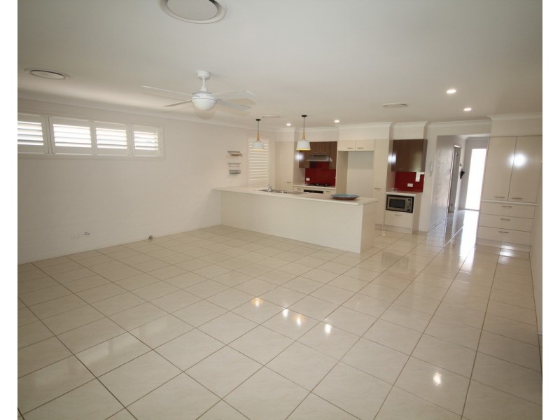 6 Tasman Park Close, St Georges Basin NSW 2540