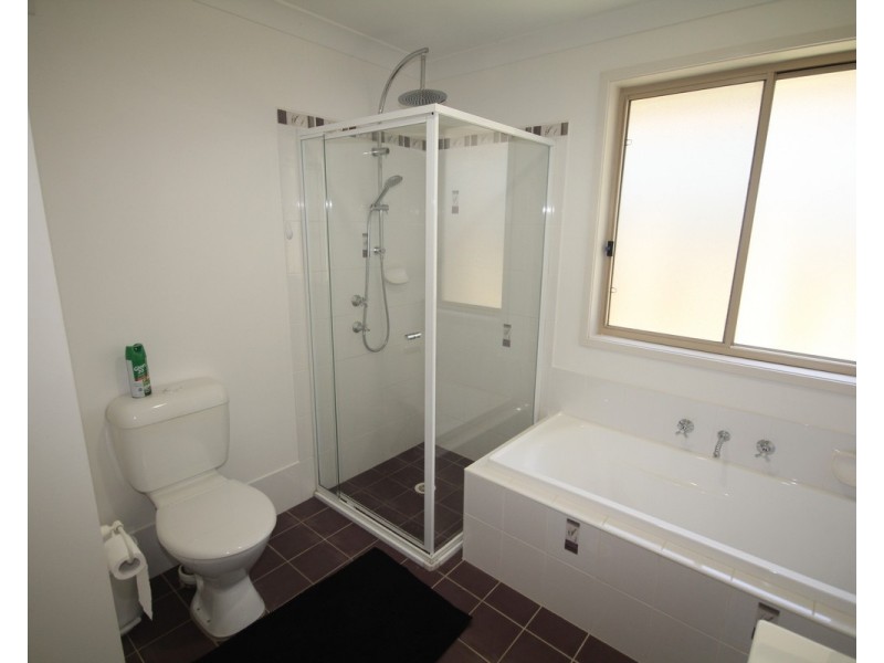 6 Tasman Park Close, St Georges Basin NSW 2540