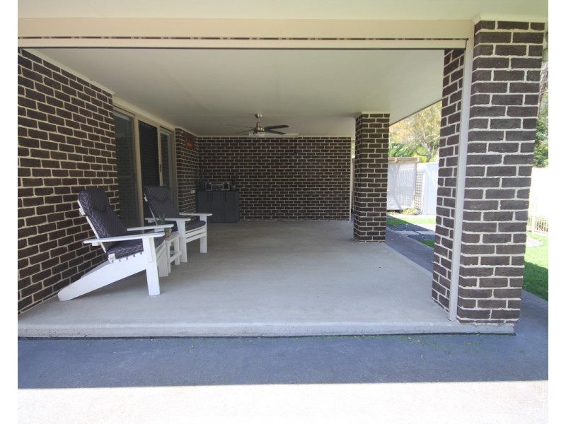 6 Tasman Park Close, St Georges Basin NSW 2540