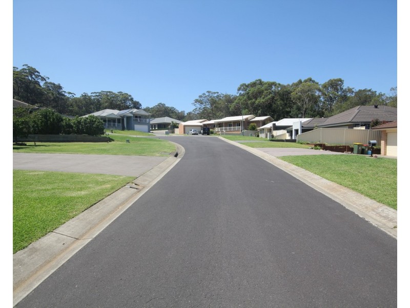 6 Tasman Park Close, St Georges Basin NSW 2540