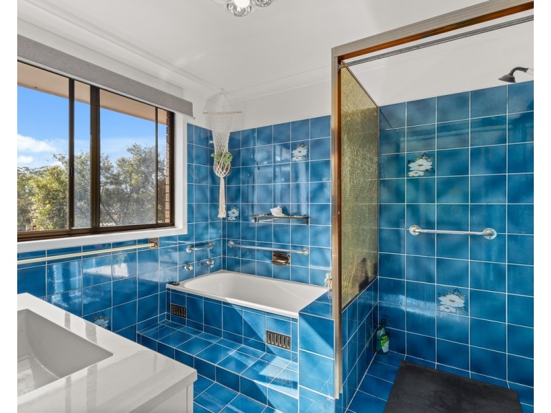 6 Platypus Avenue, Sanctuary Point NSW 2540
