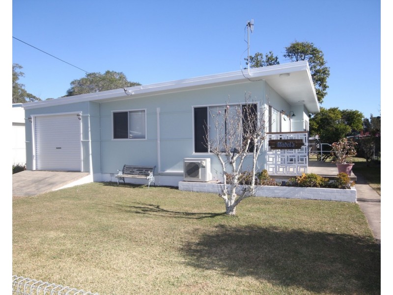 13 Carroll Avenue, Lake Conjola NSW 2539