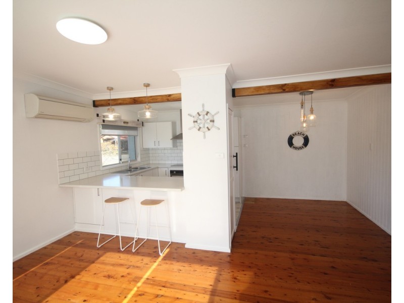 13 Carroll Avenue, Lake Conjola NSW 2539