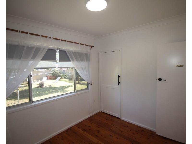 13 Carroll Avenue, Lake Conjola NSW 2539