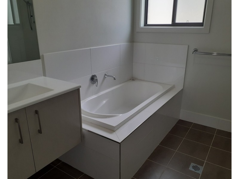 3 Brassia Rise, South Nowra NSW 2541