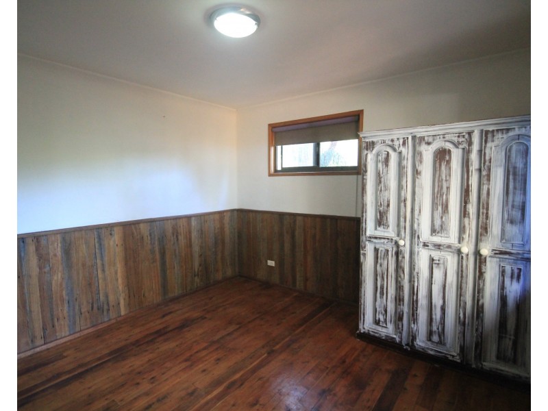 Room 2/16 Fisherman Road, St Georges Basin NSW 2540