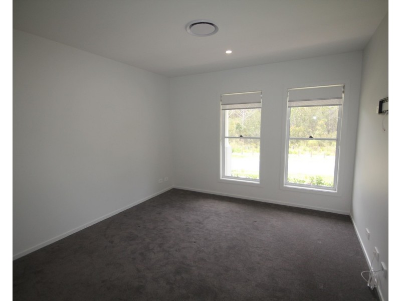 63 Summercloud Crescent, Vincentia NSW 2540