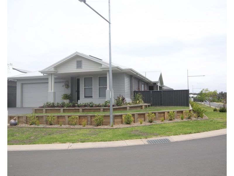 63 Summercloud Crescent, Vincentia NSW 2540