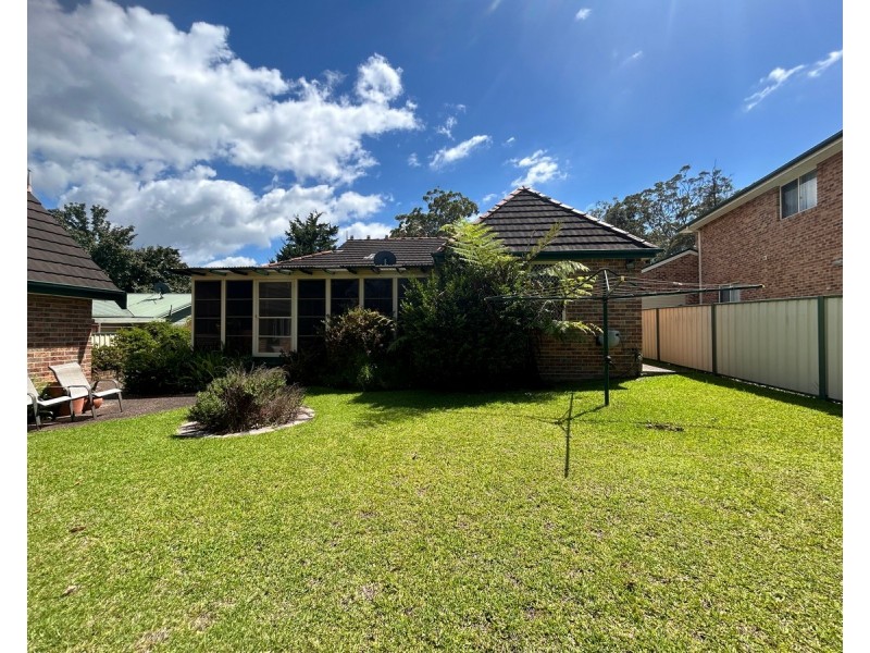 24 Cammaray Drive, St Georges Basin NSW 2540