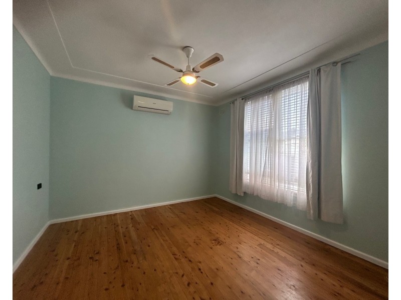 126 East Street, Nowra NSW 2541