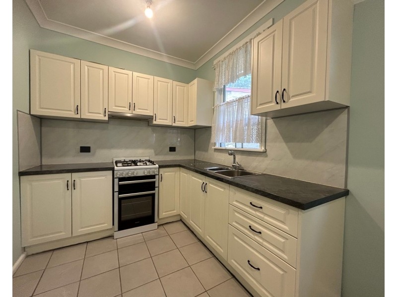 126 East Street, Nowra NSW 2541