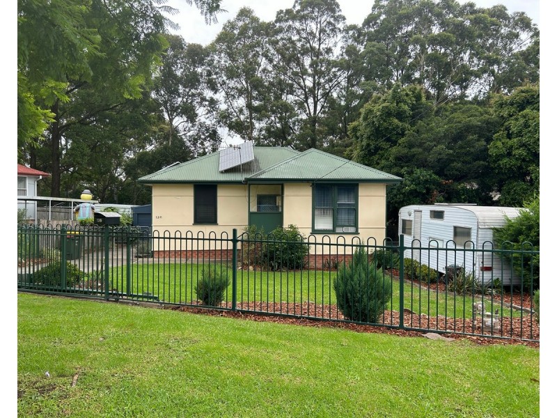 126 East Street, Nowra NSW 2541