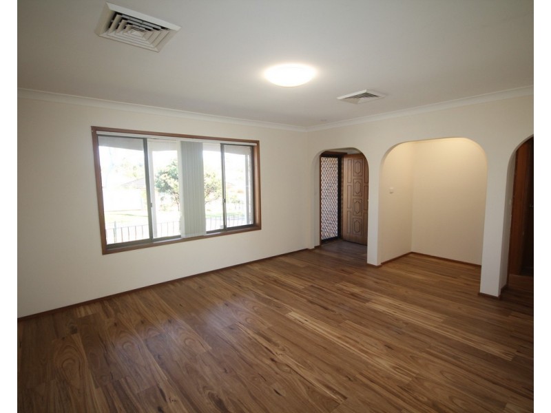 18 Auster Crescent, Sanctuary Point NSW 2540