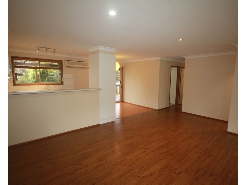 16 Crest Avenue, North Nowra NSW 2541