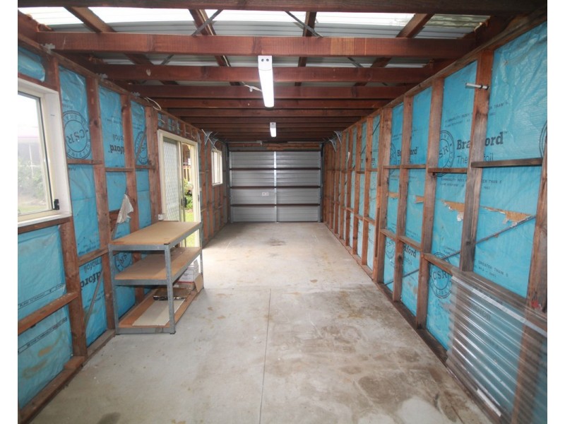 16 Crest Avenue, North Nowra NSW 2541