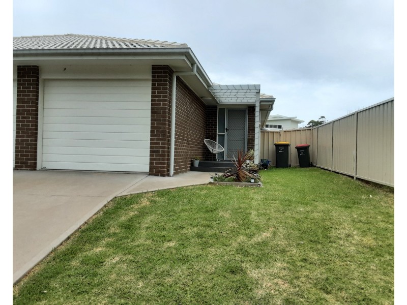 10A Macquarie Drive, Burrill Lake NSW 2539