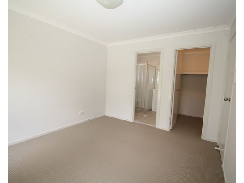 10 Macquarie Drive, Burrill Lake NSW 2539