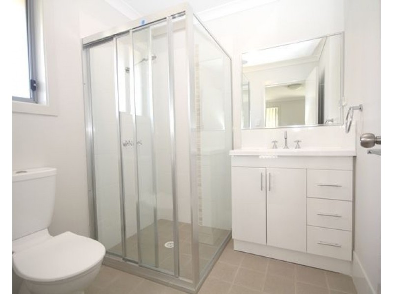 10 Macquarie Drive, Burrill Lake NSW 2539