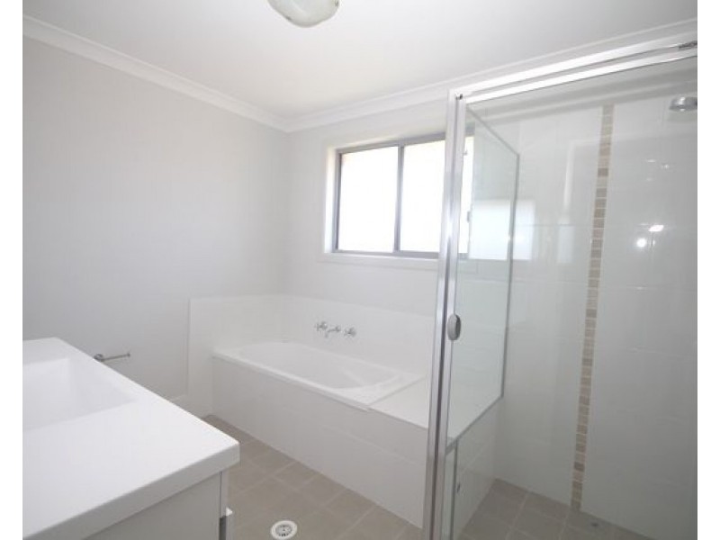 10 Macquarie Drive, Burrill Lake NSW 2539