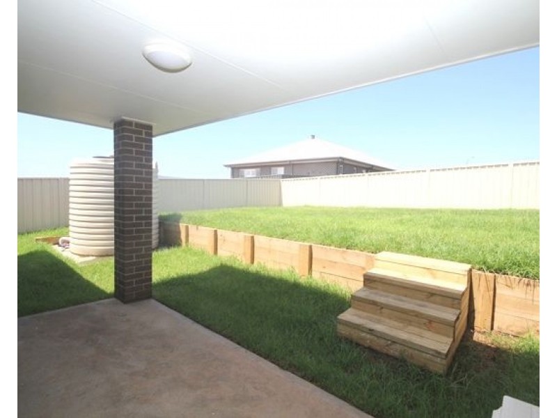 10 Macquarie Drive, Burrill Lake NSW 2539