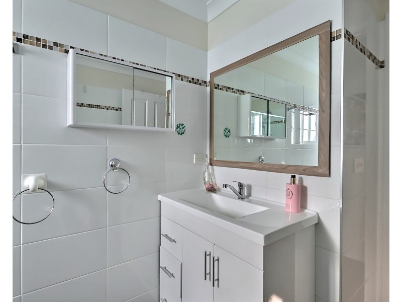 42/94 ISLAND POINT ROAD, St Georges Basin NSW 2540