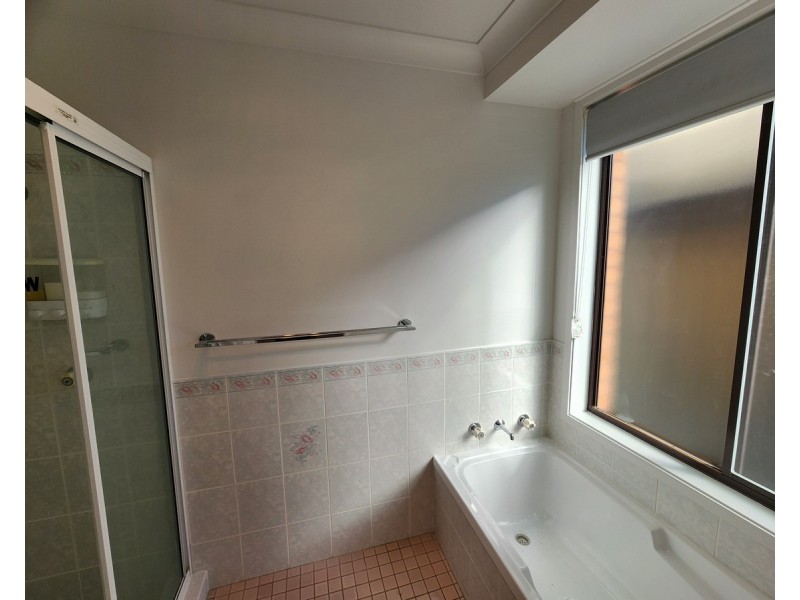 8 Kean Avenue, Sanctuary Point NSW 2540