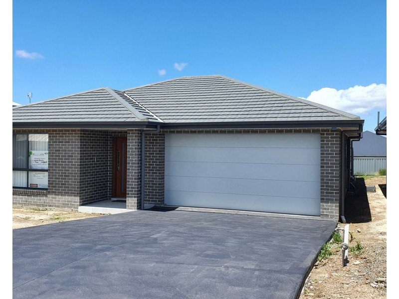 9 Gracilis Rise, South Nowra NSW 2541